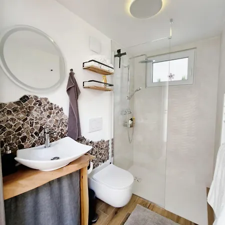 Cozy Fizio Dome Semesterbostad Sveta Trojica v Slovenskih Goricah